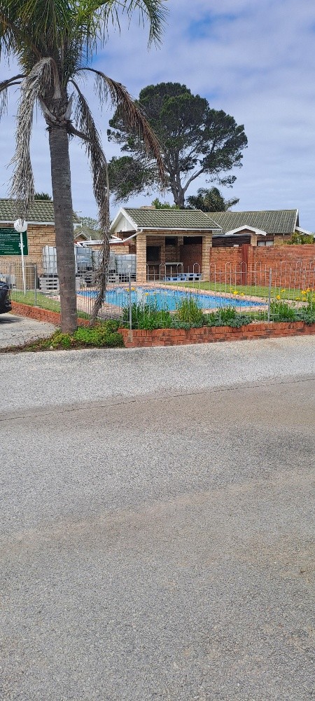 To Let 2 Bedroom Property for Rent in Greenshields Park Eastern Cape